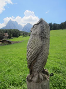 Owl sculpture