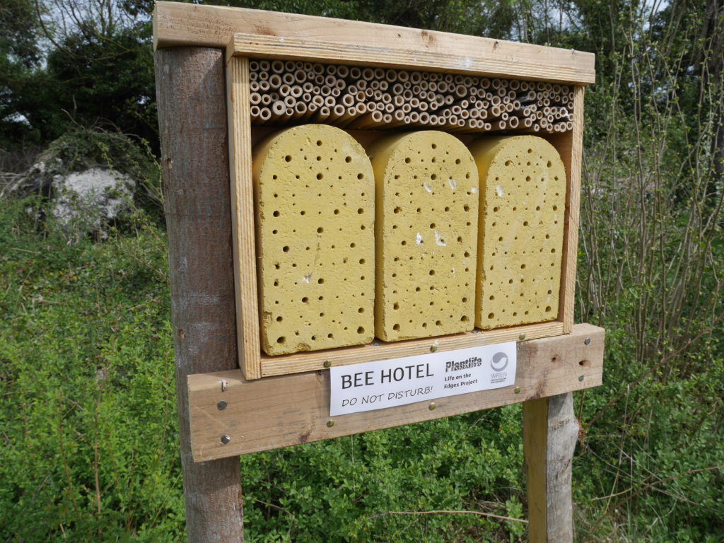 Bee hotel