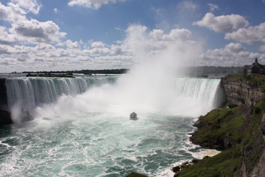 Boats heading up to Niagara