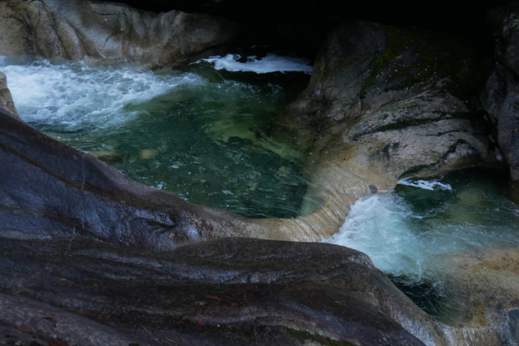 Pools in the upper shannon falls
