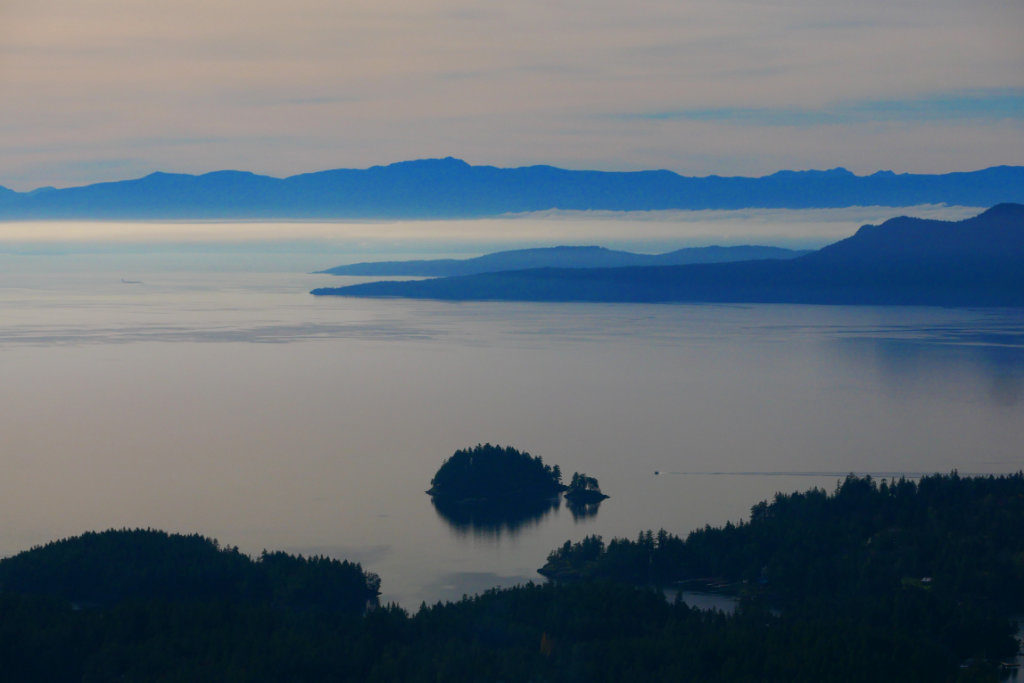 Pretty amazing view from Mount Daniel