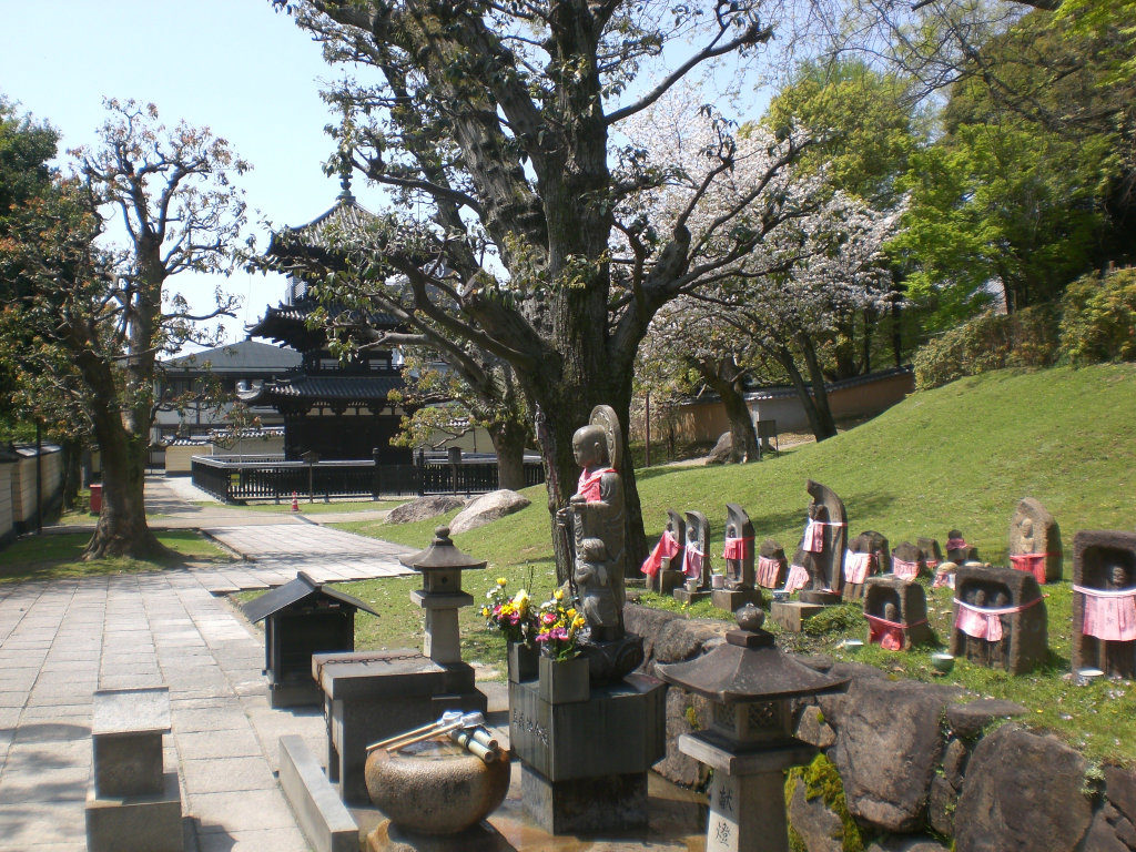 Kofukuji near the Jizo statues