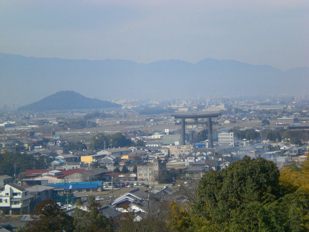 Looking down to Miwas gate