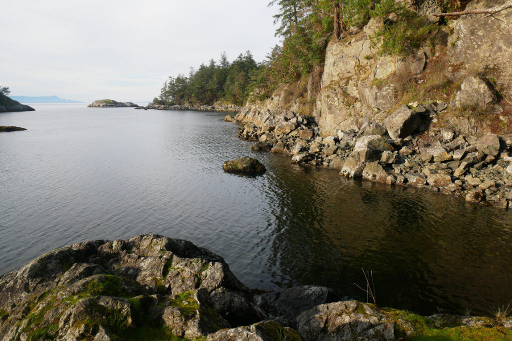 Views over to smugglers cove from the beach