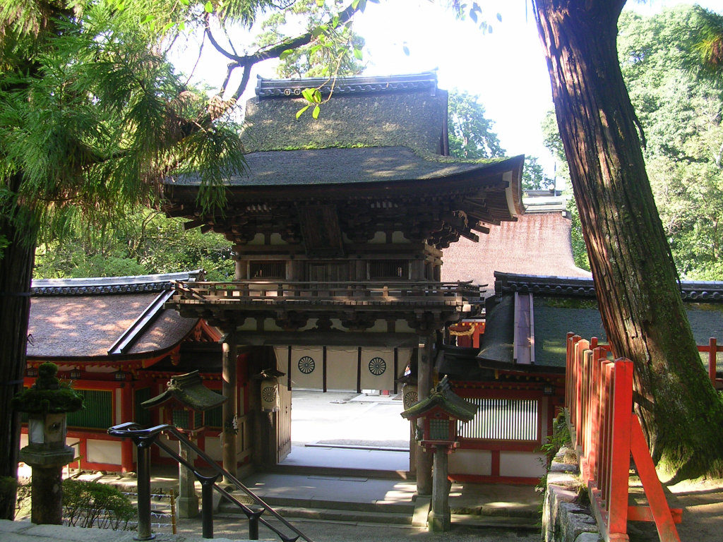 Isonokami jingu main gate