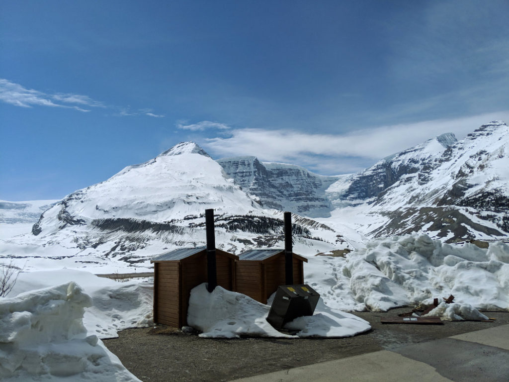 Athabasca Glacier loo