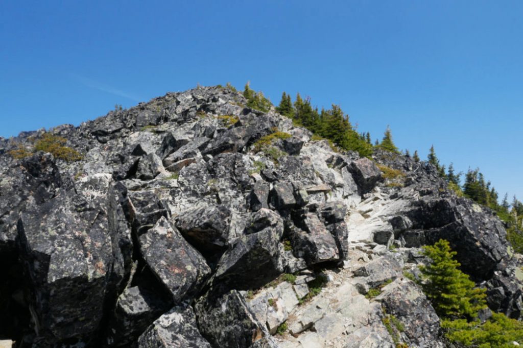 Near the peak, it's a bit of a scramble
