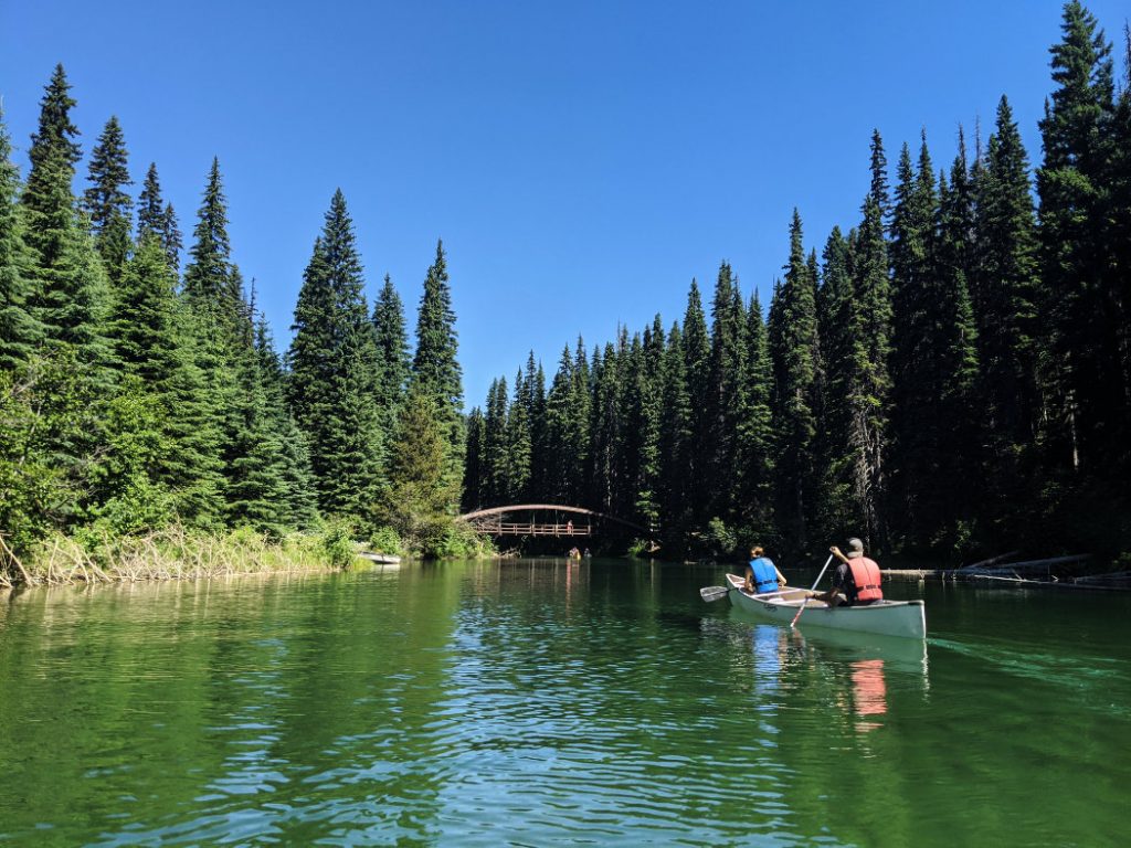 addling close to the Lightning Lake Campground