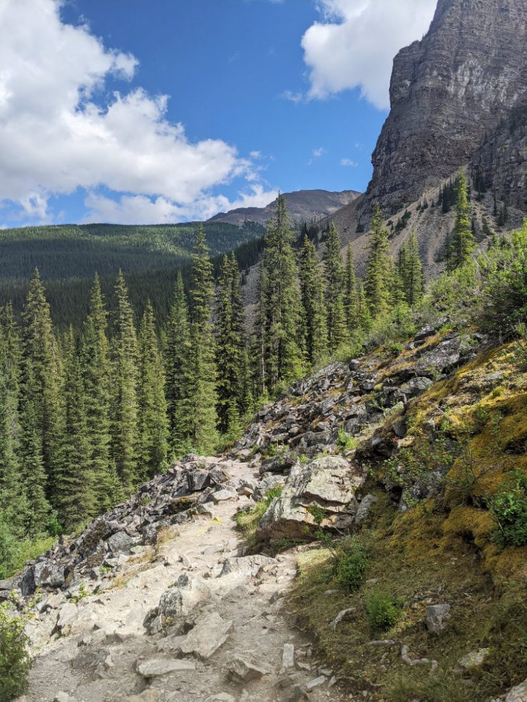Start of the Consolation Lakes Trail