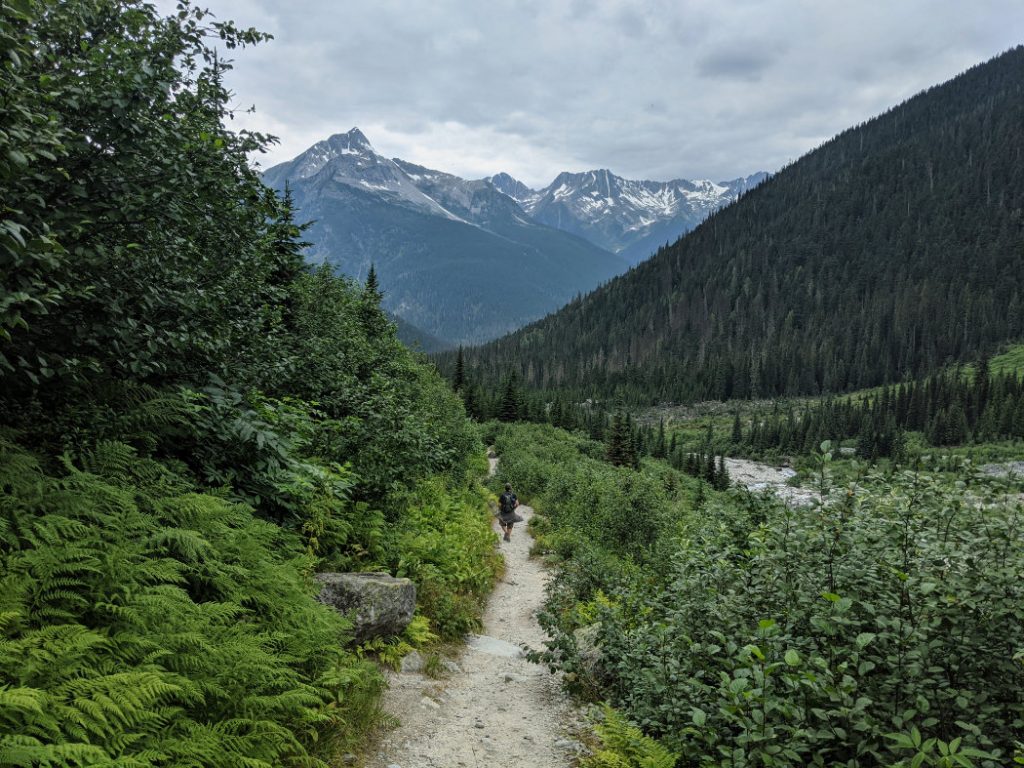 Cheops Mountain, Ursus Minor Mountain, Grizzly Mountain and Mount Sifton