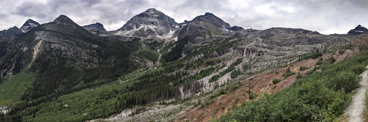 Panorama Glacier crest in Glacier National Park
