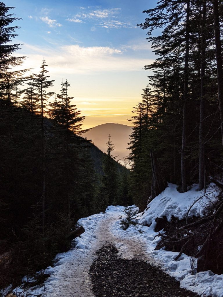 Sun setting from the Bowen Lookout trail
