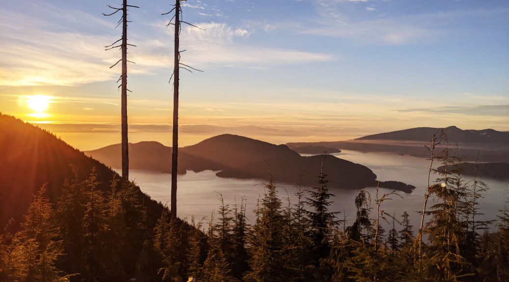 Bowen Lookout at sunset