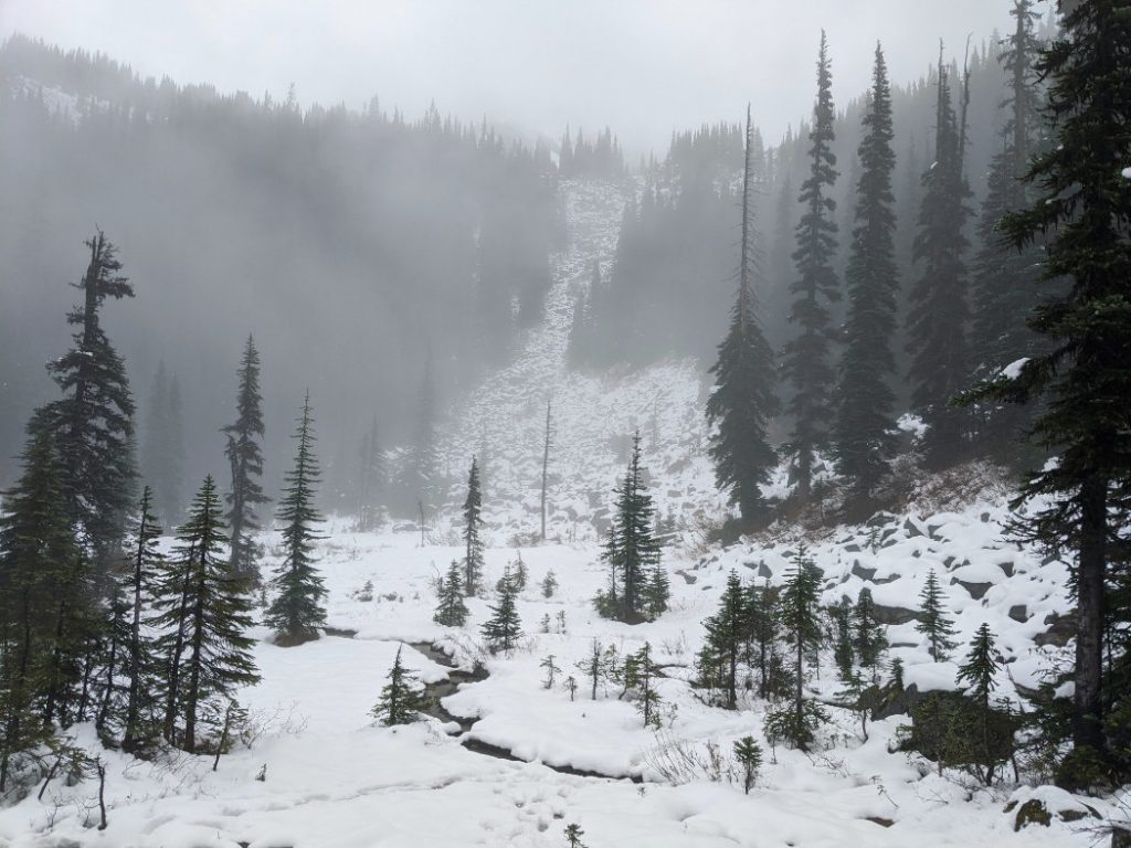 Look at all those boulders near Rohr Lake