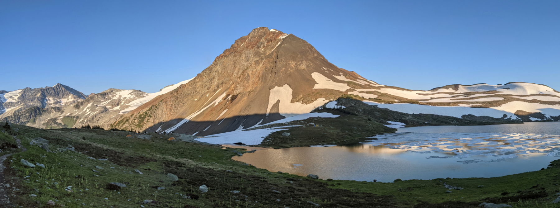 Panorama at Russet Lake reflections
