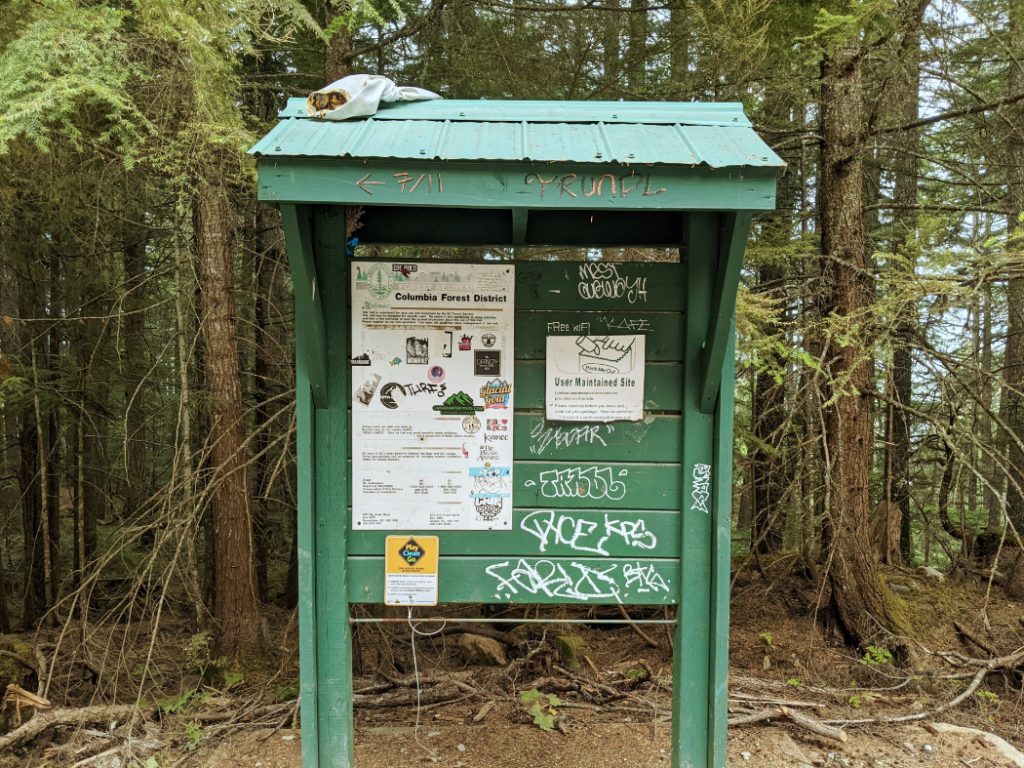 The parking area at Begbie Falls