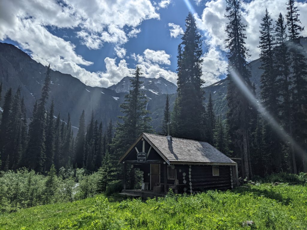 Helmet Creek Patrol Cabin