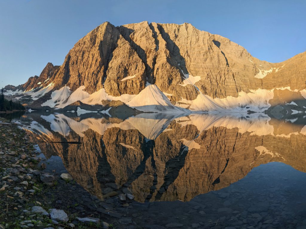 Floe Lake in one