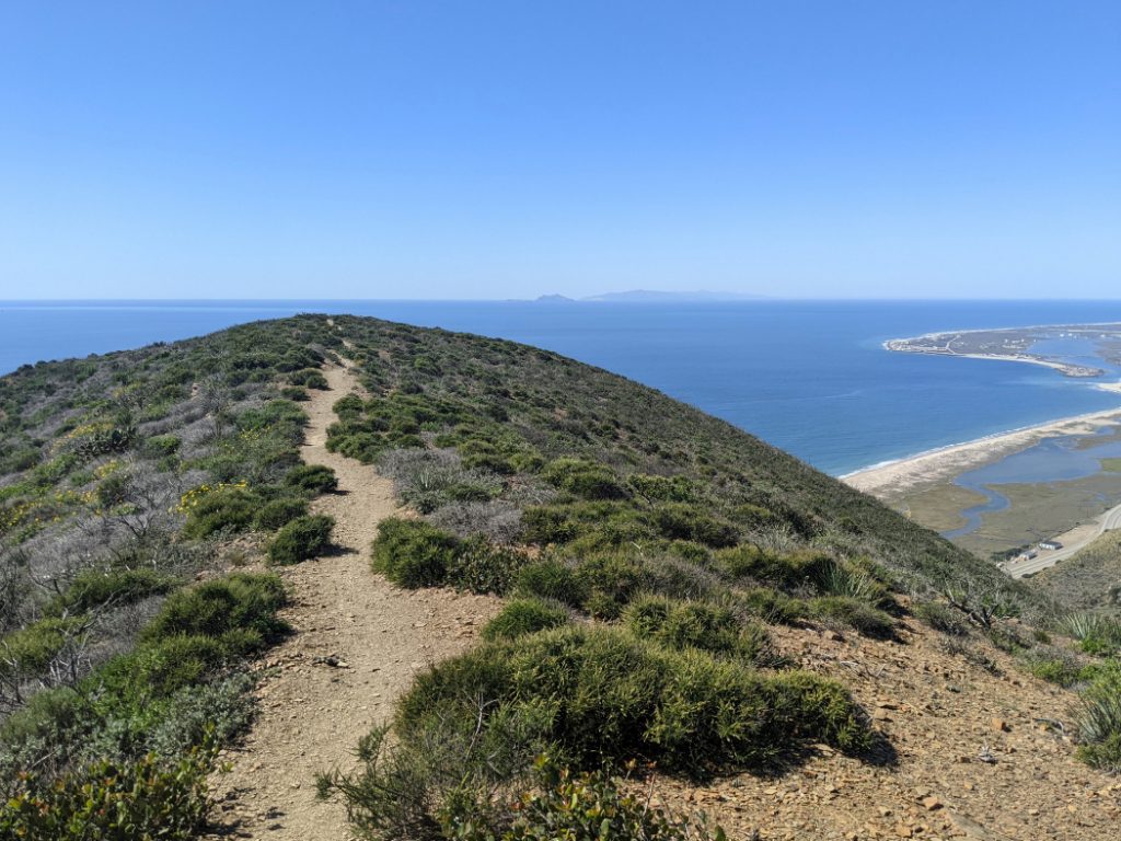 Extra viewpoint southwest of Mugu Peak